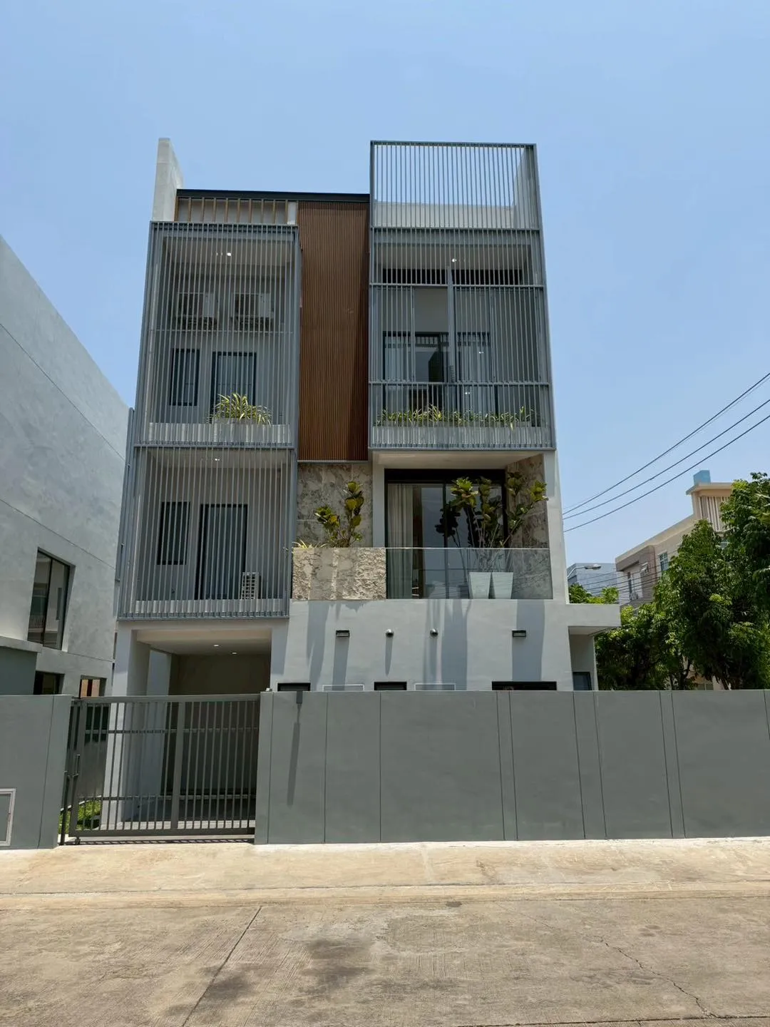 ปรีชา ราม 3 ถนนราษฎร์พัฒนา